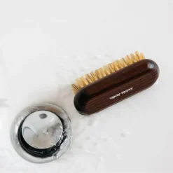 BROSSE A ONGLES EN FRENE