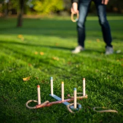 JEU DE LANCER D'ANNEAUX