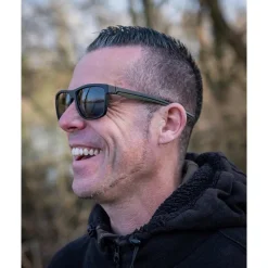 LUNETTES GREEN BLACK SHADES