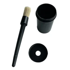 PINCEAU AVEC POT NOIR